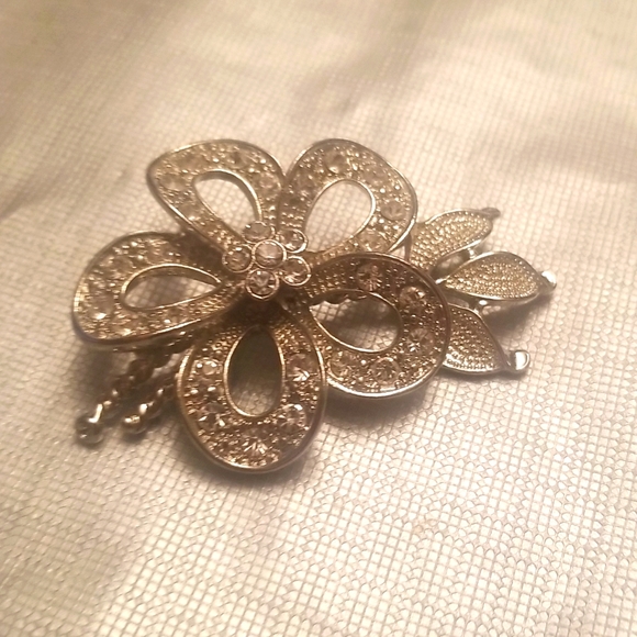 Vintage Floral Rhinestone Brooch - Picture 1 of 3